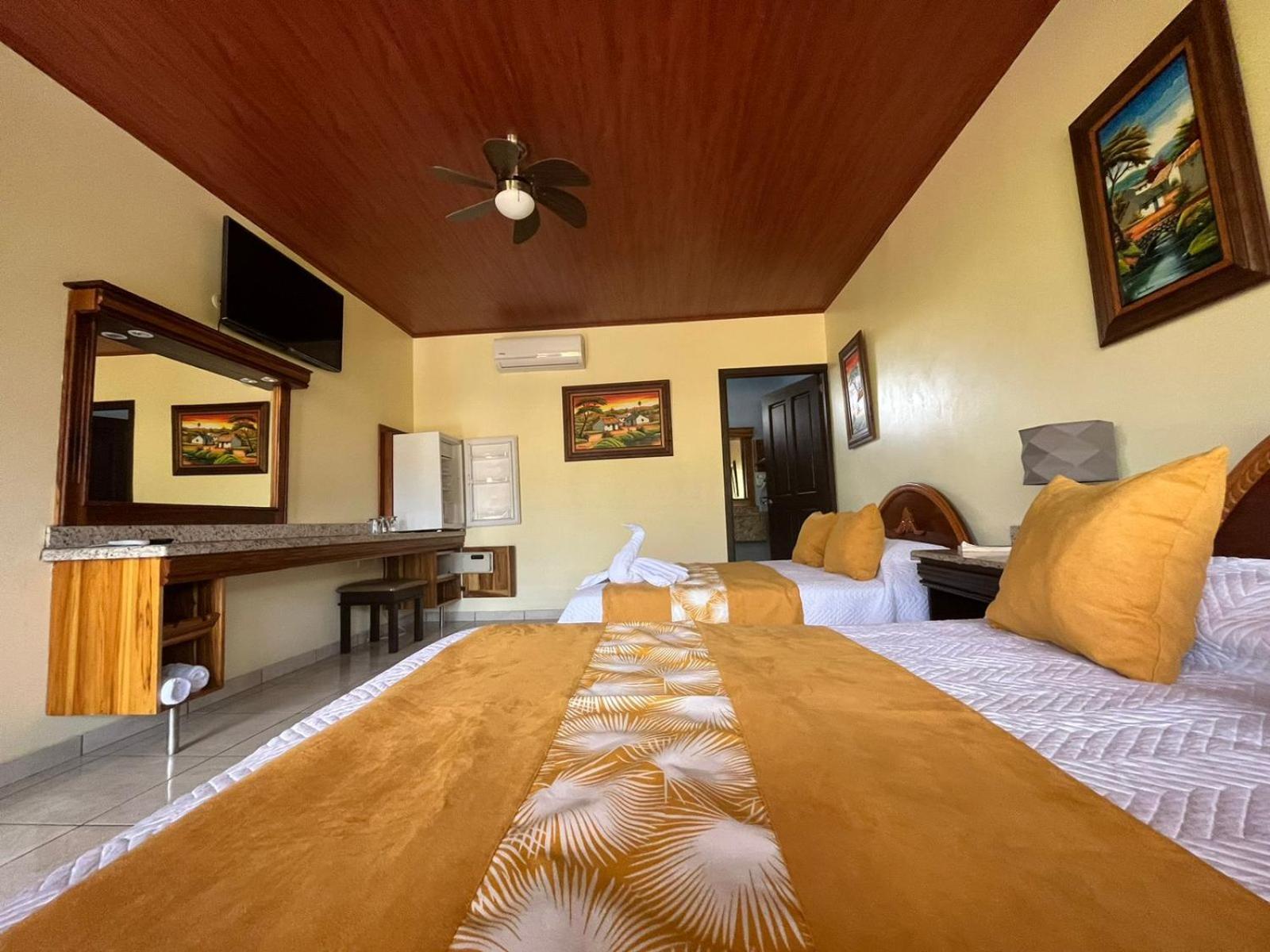 Hotel La Pradera Del Arenal La Fortuna Екстериор снимка