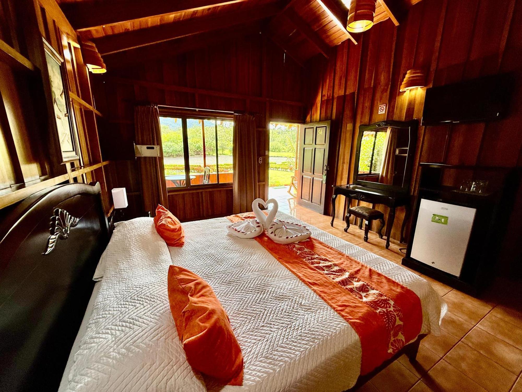 Hotel La Pradera Del Arenal La Fortuna Екстериор снимка