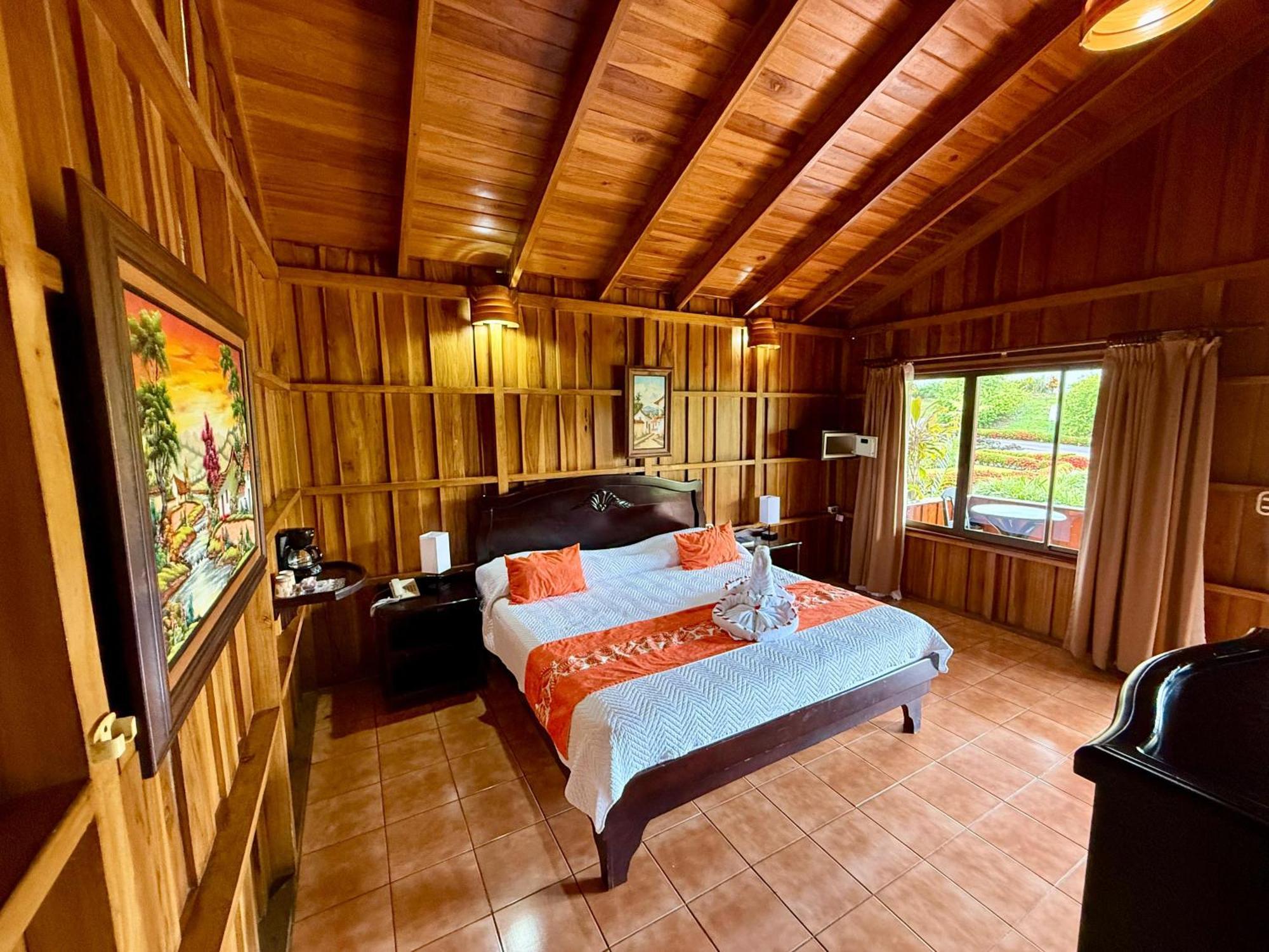 Hotel La Pradera Del Arenal La Fortuna Екстериор снимка